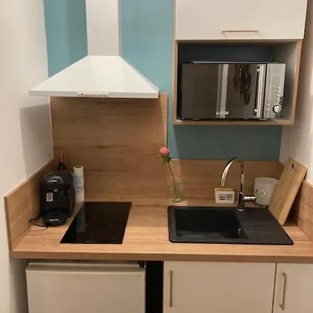 2 Pieces A - 80 M De La * كابورغ