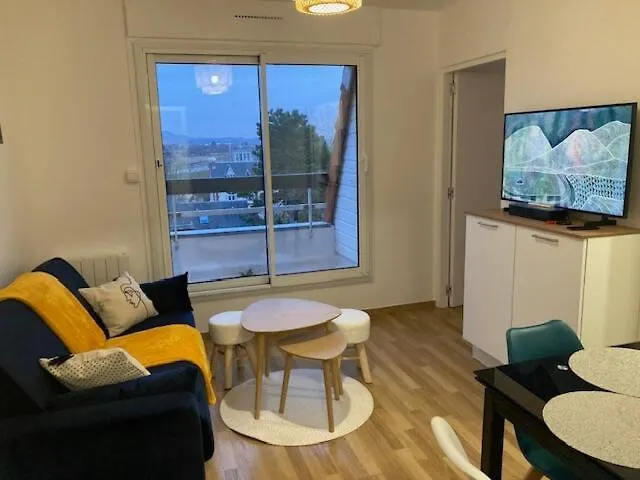 Appartement 2 Pieces A - 80 M De La